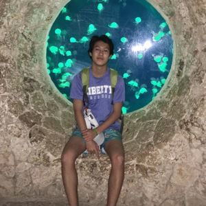 Meet your Posher, Leo